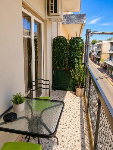 OCEAN VISTA Beachfront Apartment Near Airport-B4