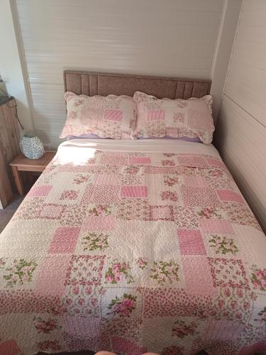 Gallery image of The Chalet in Dinish Island