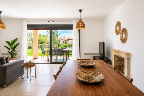 Iconic Olea Villa Pefkohori with Pool & Beach