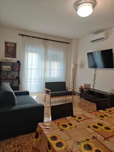 Rome Cozy Central Home