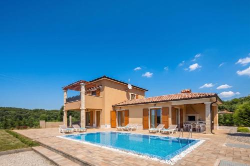 3BR Istrian Villa Erla w/ Private Pool - Happy Rentals