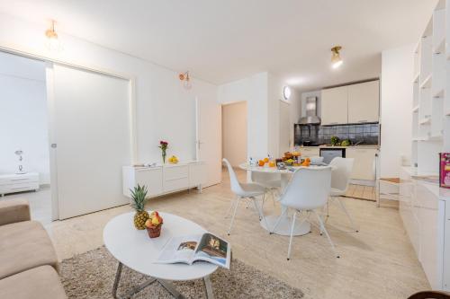 Roca Mare 1 bloc B apt 01 - Happy Rentals