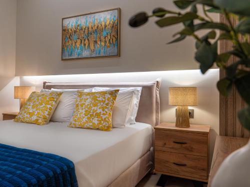 Zea Marina Living- Spacious Private Terrace, Piraeus