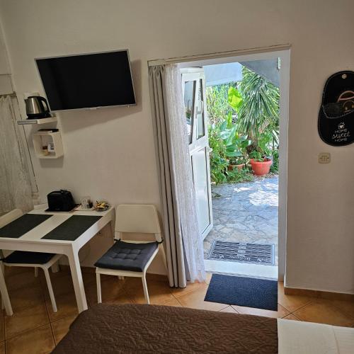 Apartments Veky 3