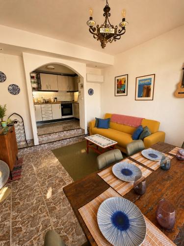 Villa Palmera Mediterranean House with Sea & Castle Views