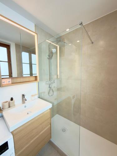Luxury Stay I Designer Duplex near Bastille
