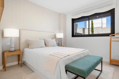 Moderno Oasis con Jardín y Piscinas en Vanian
