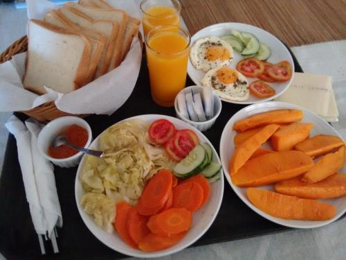 Jídlo v penzionu nebo okolí