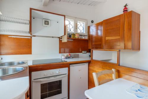 Smart Lodgings Sky