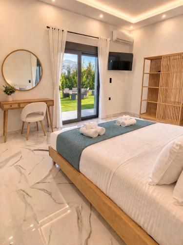 Stavros Luxury Villa