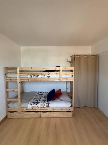 Duplex Saint Malo, front de mer, vue mer, plage, parking avec borne de recharge