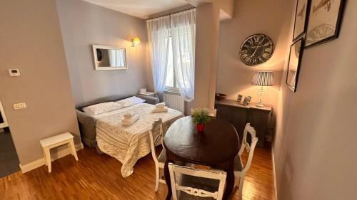 Bardi Elegance with Balcony