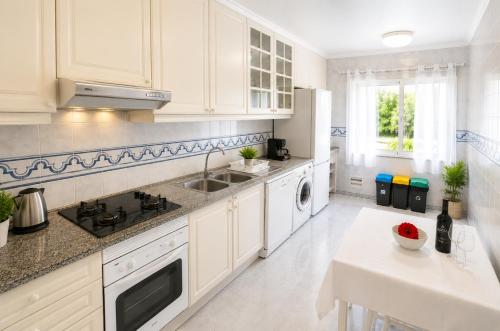 Pilar 2 Stay Funchal, by Specialstays