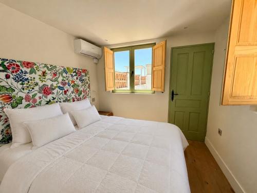 Atico boutique con piscina privada en el casco antiguo de Tarifa