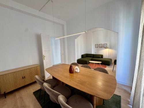 Premium Apartment with Cathedral views in Old Town