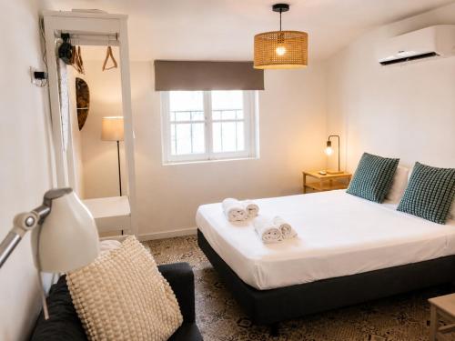 Alfama Cozy Studios by Get Your Stay