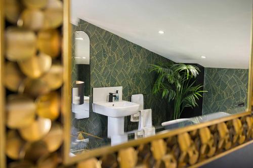 Free Parking Luxury Safari House photo 11