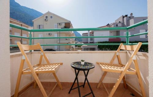 Beautiful Apartment In Makarska With Wifi