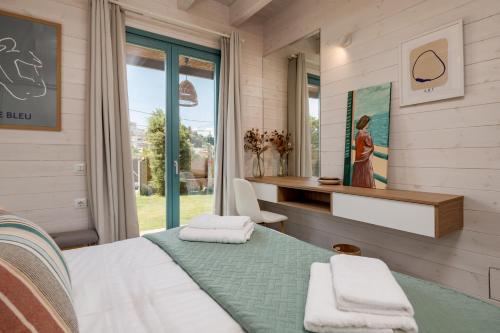 Allia seaside home
