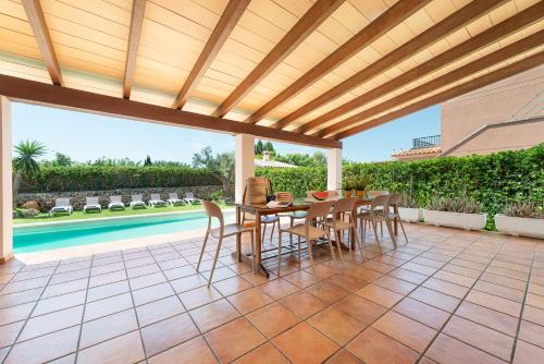 Villa Joana Barcares for 10 with swimming pool