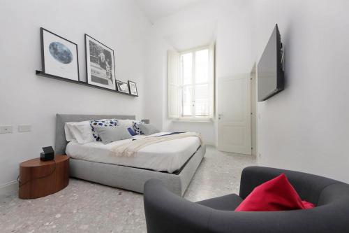 Apartment Place Art by Luxury Getaways