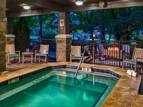 Hampton Inn Sevierville photo 44