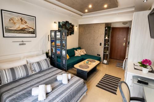 White Orchid Modern Studio near Metro & Free Parking