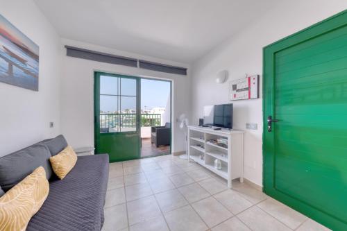 Suite Cozy Relax - Pool and 400 M to the Beach By Lanzarote Vacation Homes
