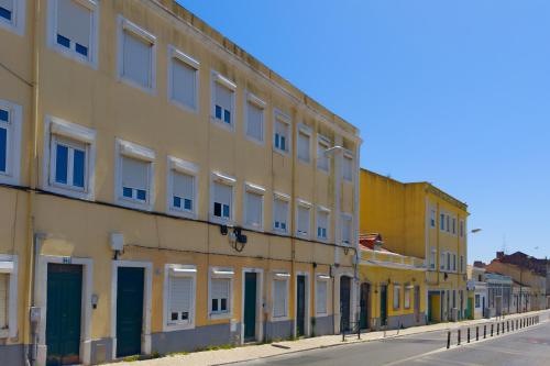 Vita Portucale ! Cosy 2 Br Apartment Campo Ourique
