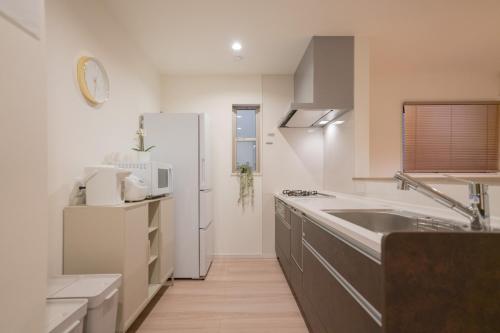 Luxury 4 bedroom apartment - Vacation STAY 18460