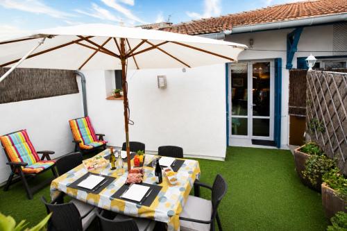 Maison Châteaudun - Clim, Terrasse & Garage Privé