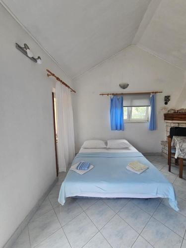 Apartments Kučija Vrnik