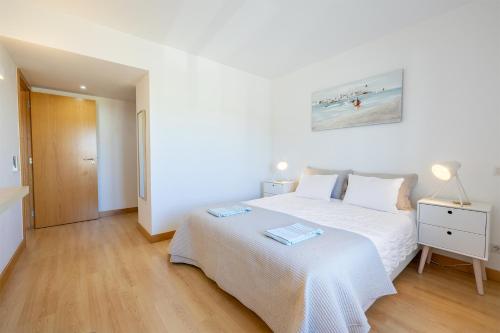 Elegant Marina View T2 Apartment- The Moorings
