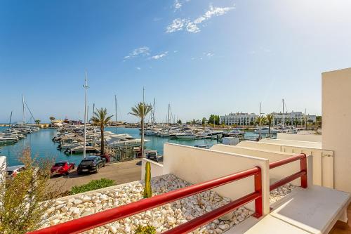 Onde a Marina é Casa T2 HsR Vilamarina