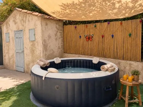 Oasis Secrète à Cannes - Prestigieuse Villa Historique Jardin Ombragé Centre et Plages à Pied photo 8