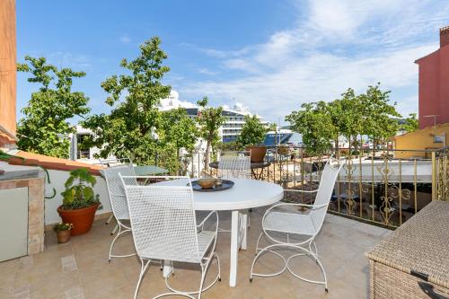 Apartment Mario 1BR by Irundo