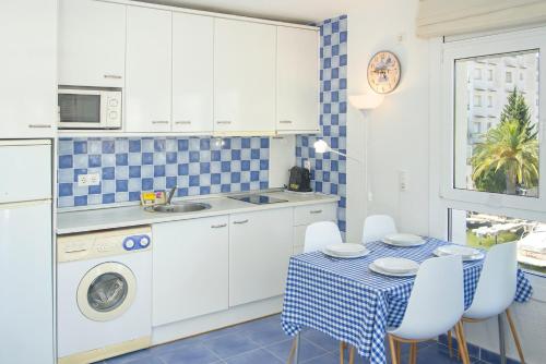 WELCS APARTAMENTO 407 EMP con vista al canal