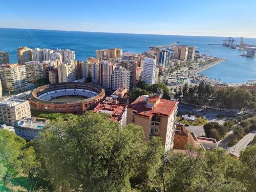 ArtHouse Sky Terrace 120 m from Beach