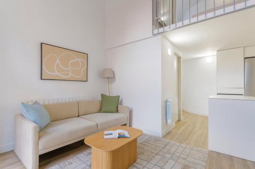 Renovated Duplex on Paseo F. de Sales
