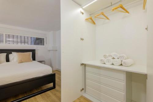 Premium Renovated Loft near Santander Park