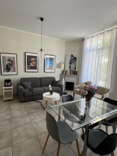 Two bedrooms apartment - 500m from Palais de Festival