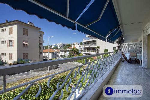 Spacious apartment with terrace in the Cimiez district