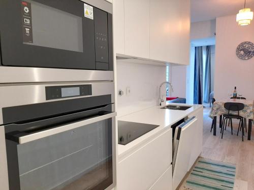 Walker House, 2-bedroom flat, garden - Downtown Porto