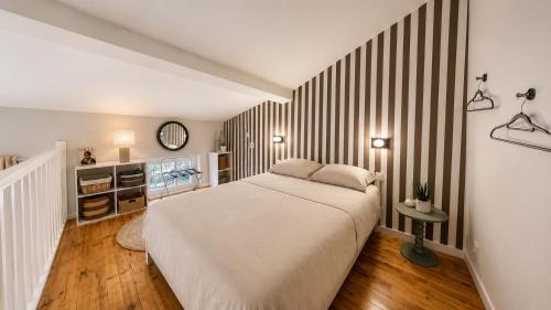 Le Quai 70 Duplex Rétro Chic Neuf et Climatisé