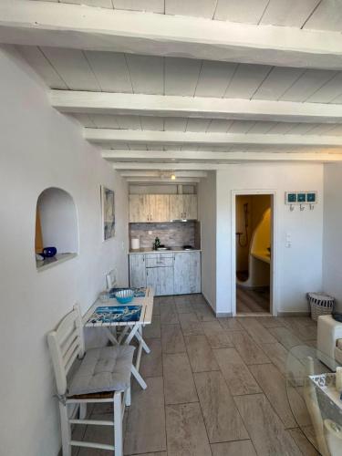 Classic Mykonos Apartment
