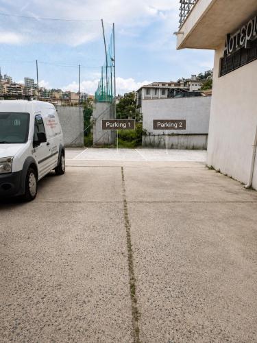 Emanuela Mystique with Private Parking