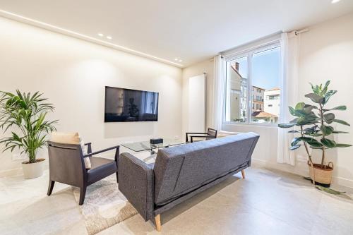 42 SERBE - Luxurious 3-bedroom 50m from Croisette and Palais
