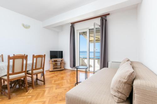 Apartments by the sea Podstrana, Split - 8442