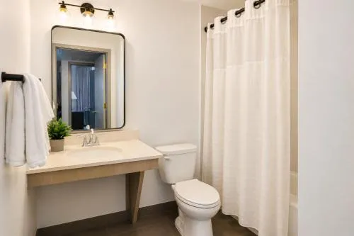 Habitat Residence photo 11