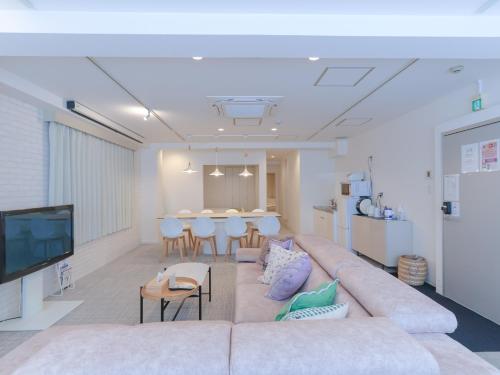 INOVE VILLA OSAKA -120m2 , 7 Double Beds , 2 BR , 2 Bath , Easy Access to Umeda , Kyoto ーPerfect for Families & Groupsー